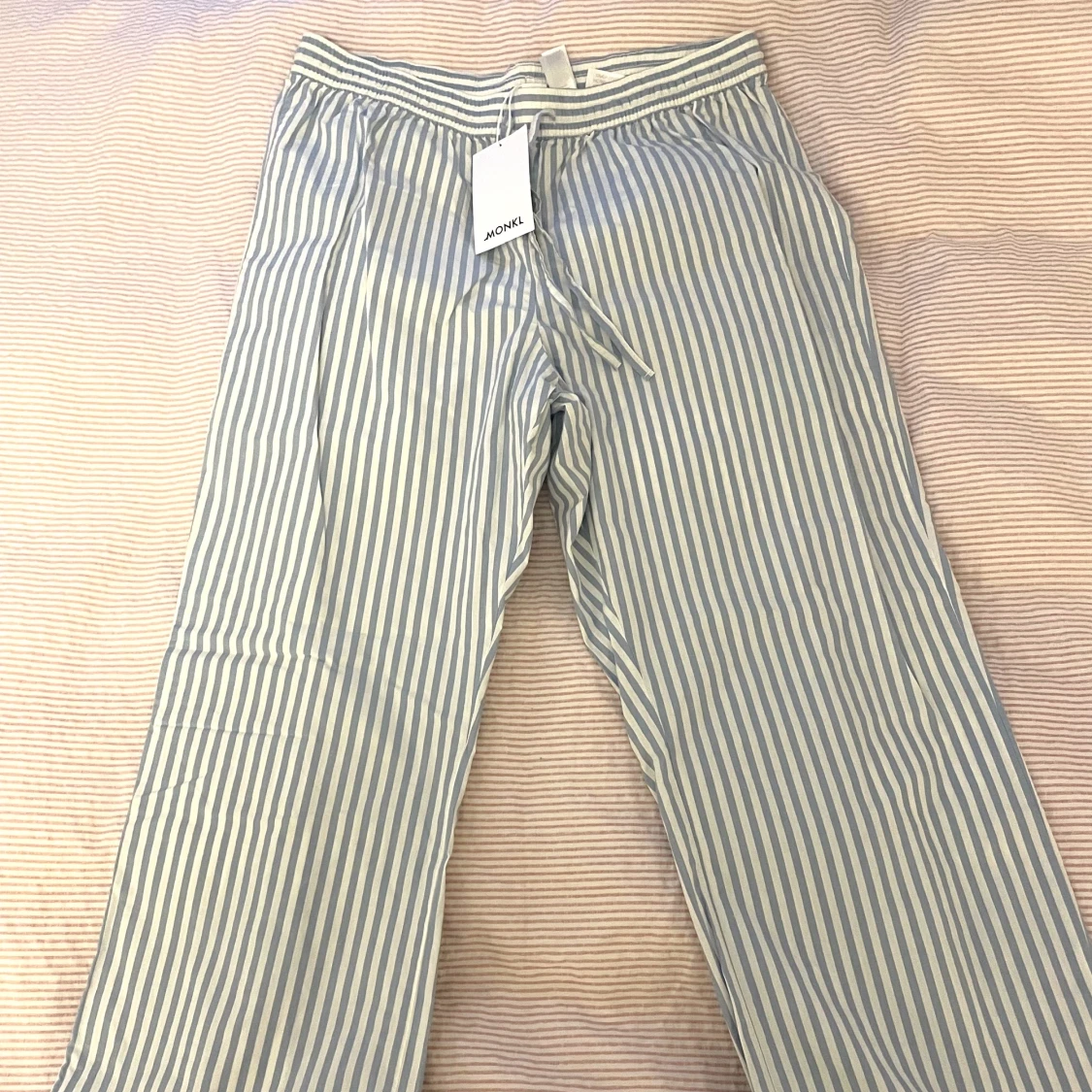 Randiga pyjamasbyxor - 91