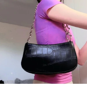 Svart väska - Asball väska från Nakd✨️Fint skick✨️