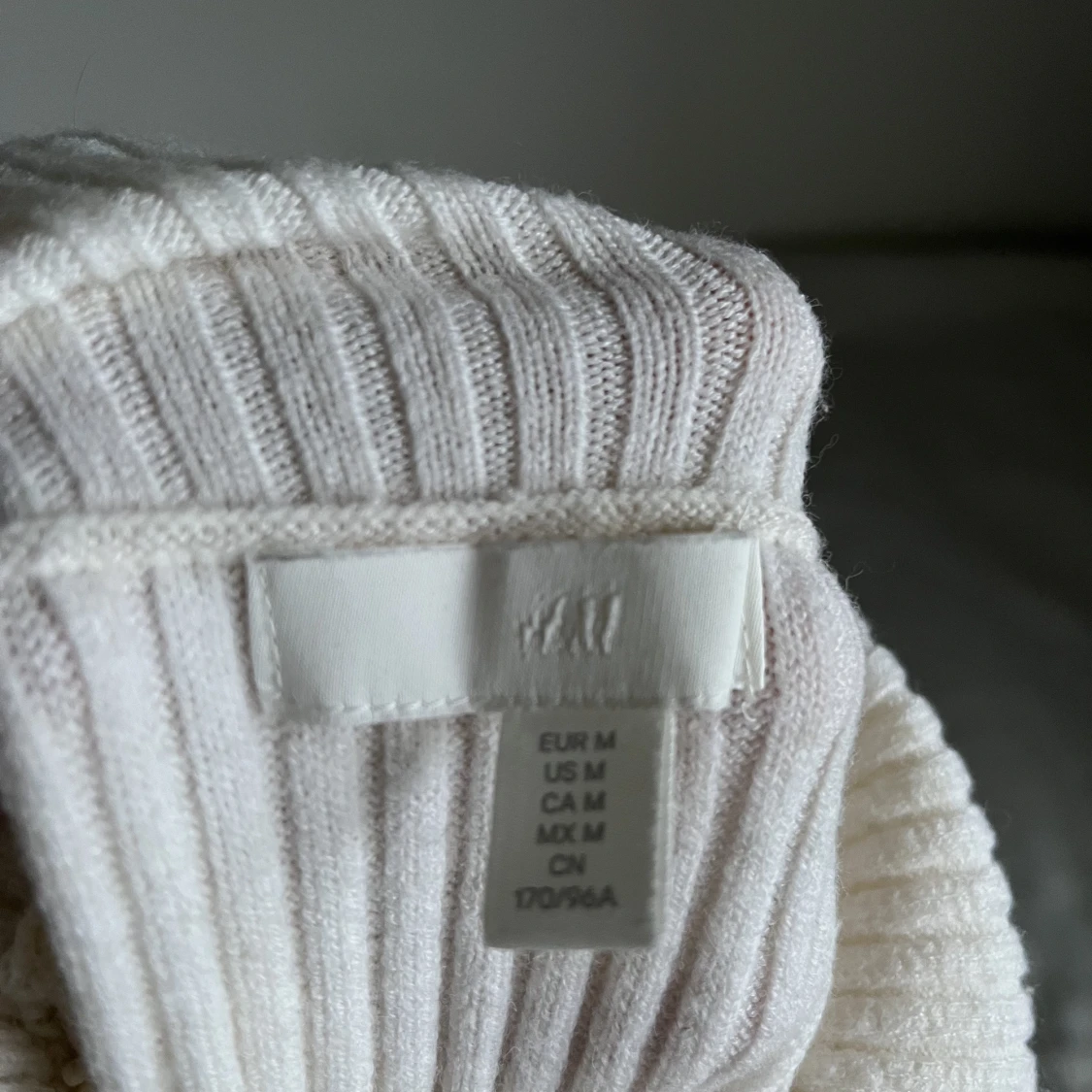 White jumper with side cut  - 91