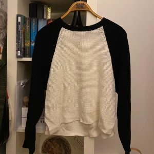 Tröja  - Skön och mysig lite oversize tröja❤️ hör av dig vid frågor 