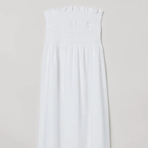 Klänning - Superfin vit klänning, använd 1 gång