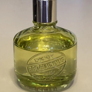 Parfym DKNY Be delicious 125 ml eau de toilette - Finns på Södermalm.