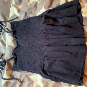 Fin volang topp från shein  - ⚠️SÅLD⚠️ Säljer denna volang topp då den inte används. Nyskick och inga effekter vad jag kan se! Direktpris 100kr. Skriv  för fler bilder! 🤩💕