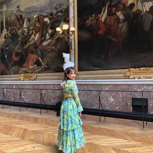 Otroligt vacker grön klänning - Initialt stl 38 men insydd till en stl 34-32.  