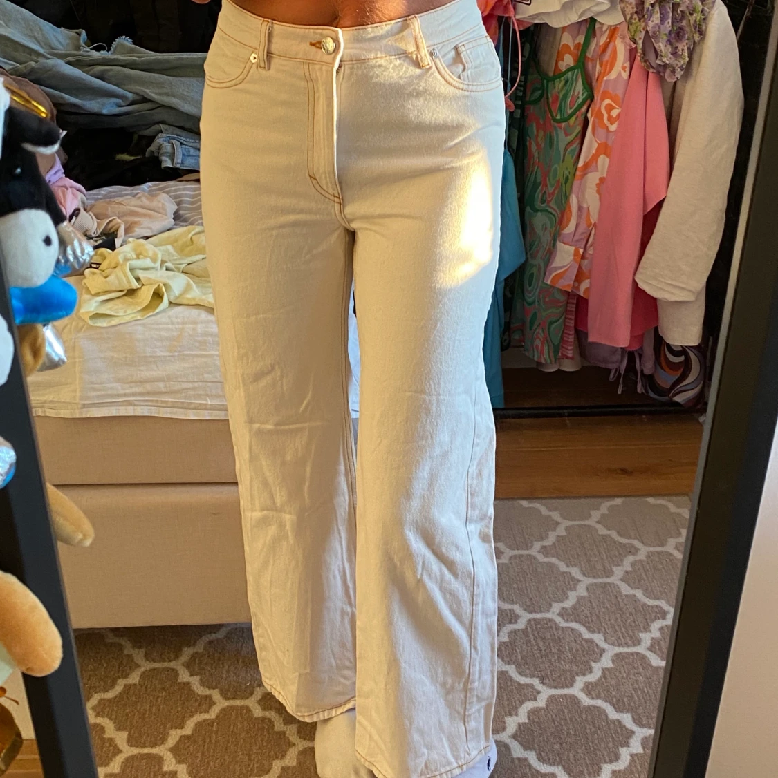 Beiga jeans från monki strl 27