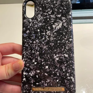 Ideal of sweden - Superfint skal från ideal of sweden, passar iPhone xr!😻🛍 jättefint skick, 60kr + frakt 13kr💗