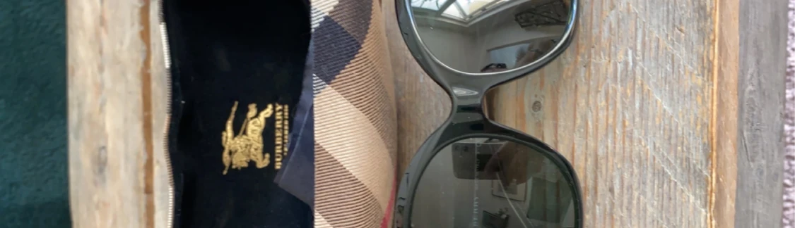 Burberry solglasögon