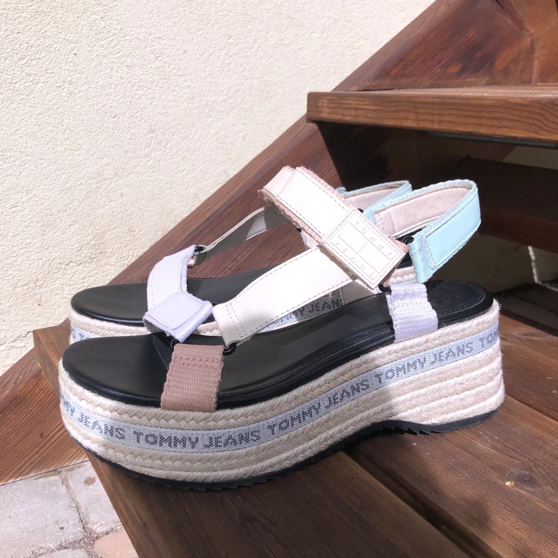 Superfina platåsandaler  - 91