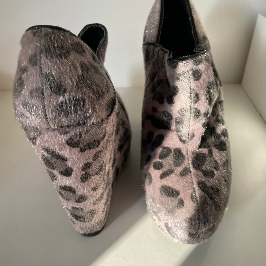 Leopardmönstrad platåskor - 91