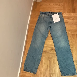 Eightyfive jeans - Ett par byxor från eightyfive aldrig använda med lappen kvar.