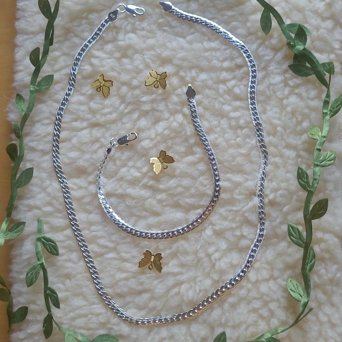 NYTT HALSBAND OCH ARMBAND I STERLING SILVER