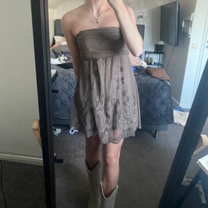 Sommarklänning - Säljer denna söta sommarklänning 