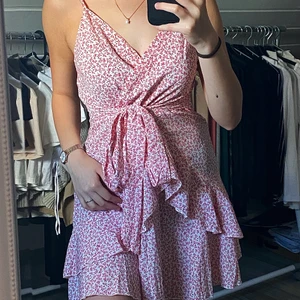 Sommarklänning - köparen står för frakten