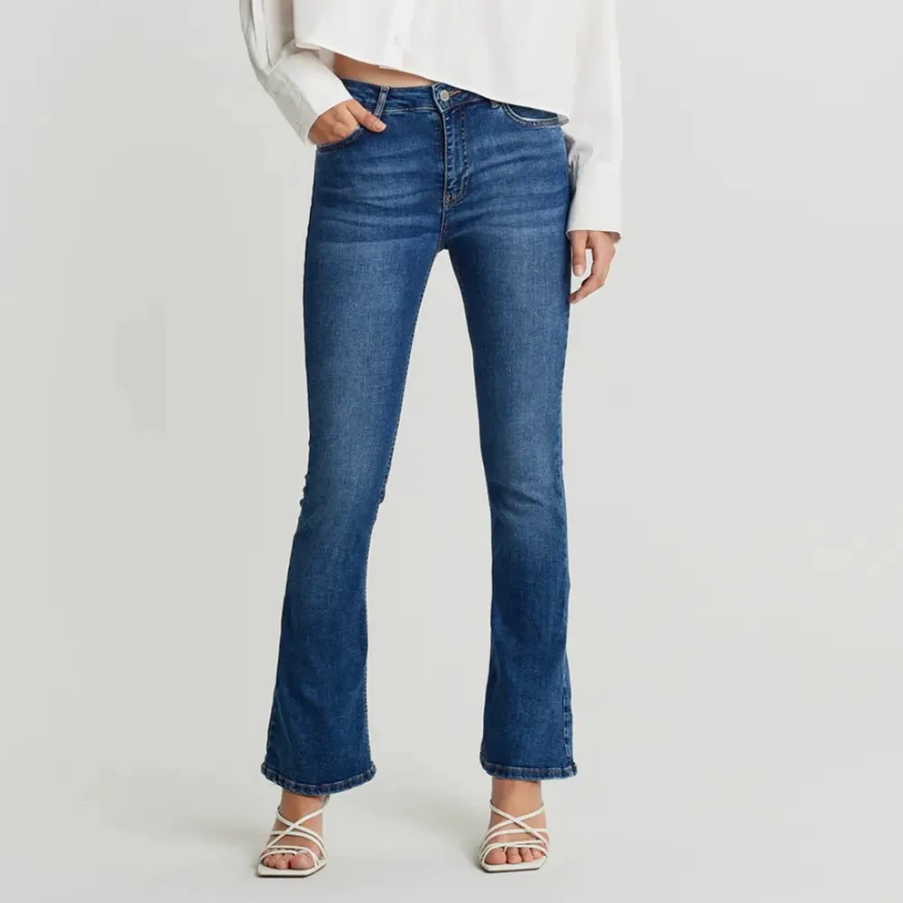Så snygga jeans från Gina Tricot!🤩🤩 jag är 166cm. Jeans & Byxor.