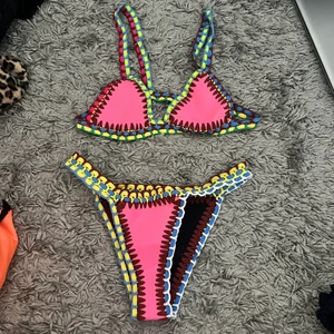 Bikini - Jätte söt bikini köpt här på Plick men inte kommit till användning 💓