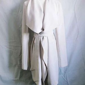 Kappa - Kappa med vidje band. Anpassad för vår och sommar super stiligt med klassisk design 🌸🌸