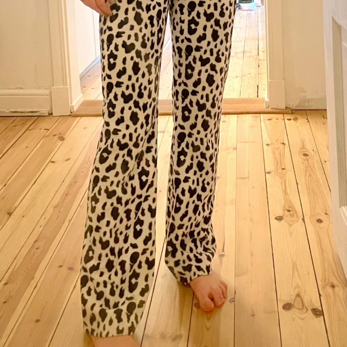 byxor med kotryck, zebra, leopard hög midja - 90