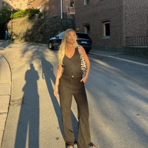 Väst - Väst köpt second hand ❤️ Använd ett fåtal gånger. 