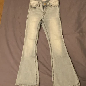 Jeans - Low Waist fleard jeans 