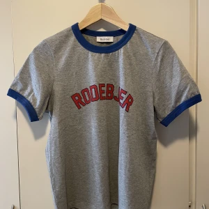 Rodebjer t-shirt - 🌟