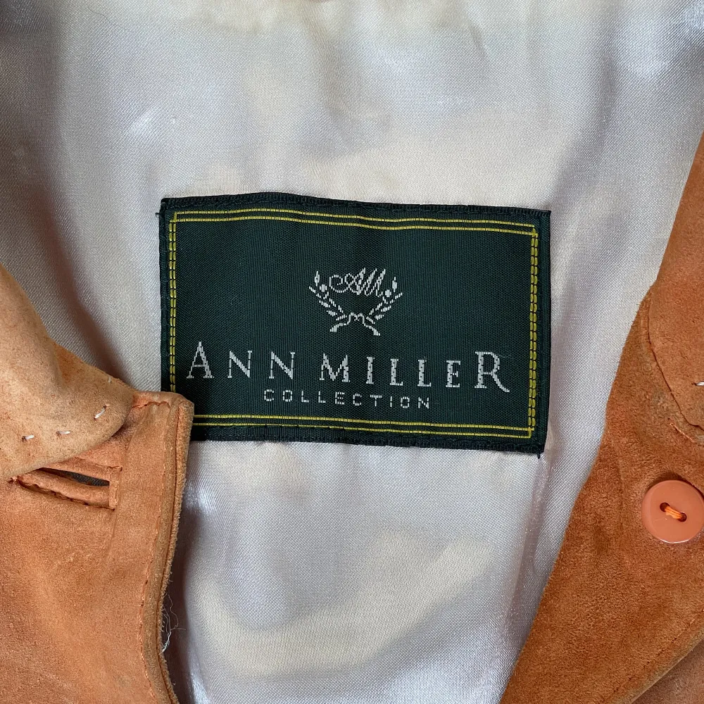 Orange vintage mocka jacka från Ann Miller. Jackor.