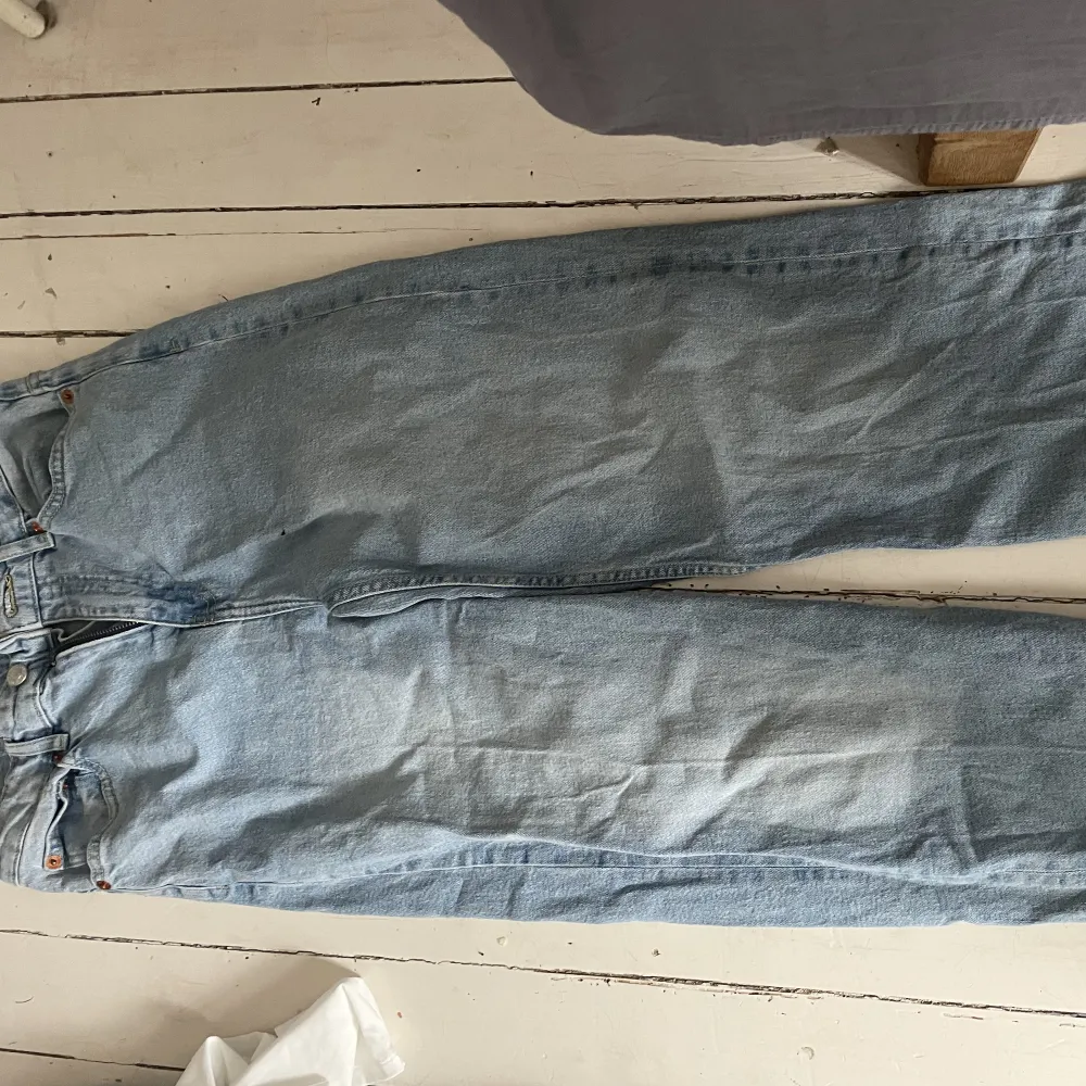 Jag säljer mina jeans från lager 157 gör som kommer inte till användning har haft dom 4 ggr ❤️. Jeans & Byxor.