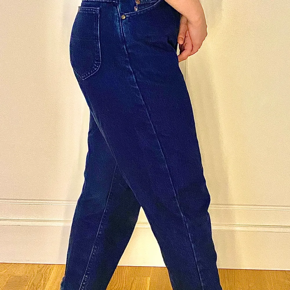 Bra skick, tjockt jeanstyg, vintage fit.. Jeans & Byxor.