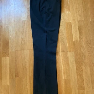 Kostymbyxor  - Kostymbyxor från Twist &Tango i fint skick