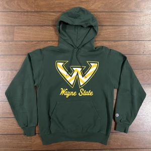 Champion Wayne state Hoodie - Snygg Vintage Champion hoodie i storlek S! Bara att skriva vid frågor🙏