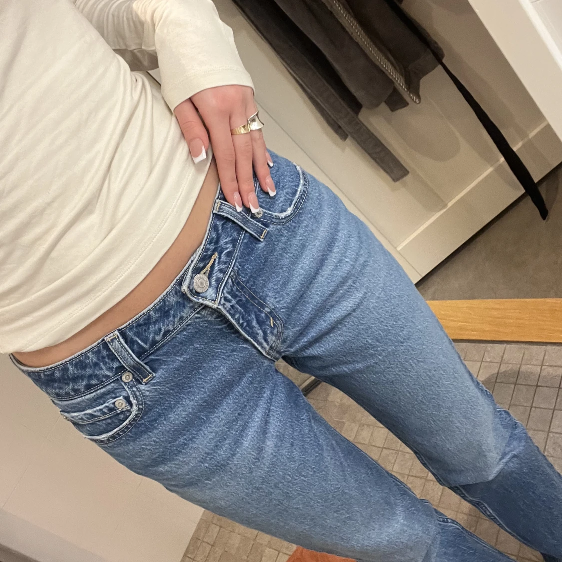 Low pitch straight Levis - 91