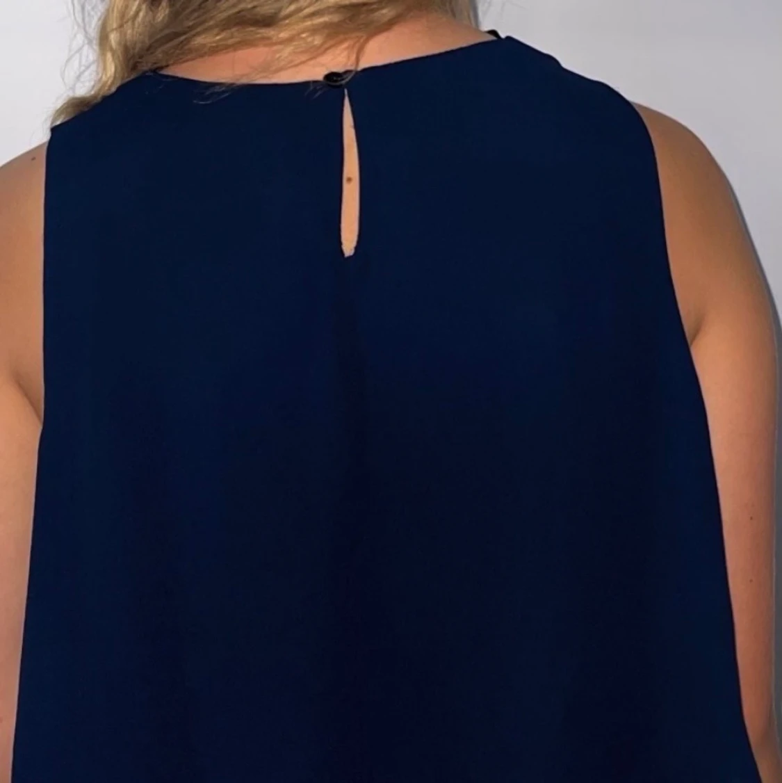 Marinblå topp - 90