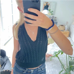 Supergo överdel !  - säljer denna supersöta tröja från Zara, använd fåtal gånger. köpt för 269, säljer för endast 59 då den inte kommer till användning !!!