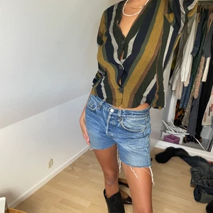 Randig blus - Randig blus, bohemisk, I storlek S, passar även XS. För fler bilder skriv PM!