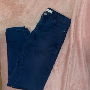 Size S - Byxor i fint skick 