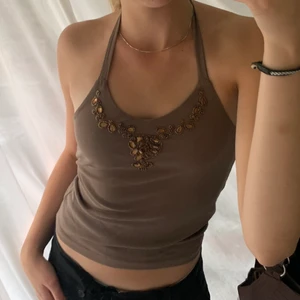Brun sommar topp - Brun fin sommar topp med paljetter🤎 aldrig använt och är i perfekt skick!