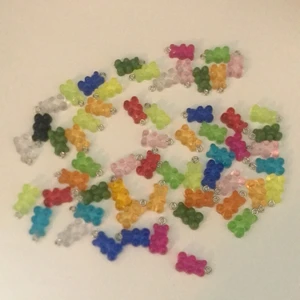 Gummibjörns berlocker🎸🧸 1 kr 💗 - Ingen e trasig eller så😊