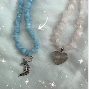 Halsband med mån&molnberlock🌕☁️ + aquamarine chips🌊💙  15kr frakt vid frågor skicka dm🕯✨