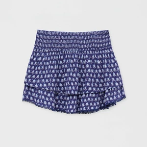 Volangkjol - Volangkjol från pull and bear som är köpt för ett år sedan. Använd ett fåtal gånger. Säljer för 160kr plus 66kr