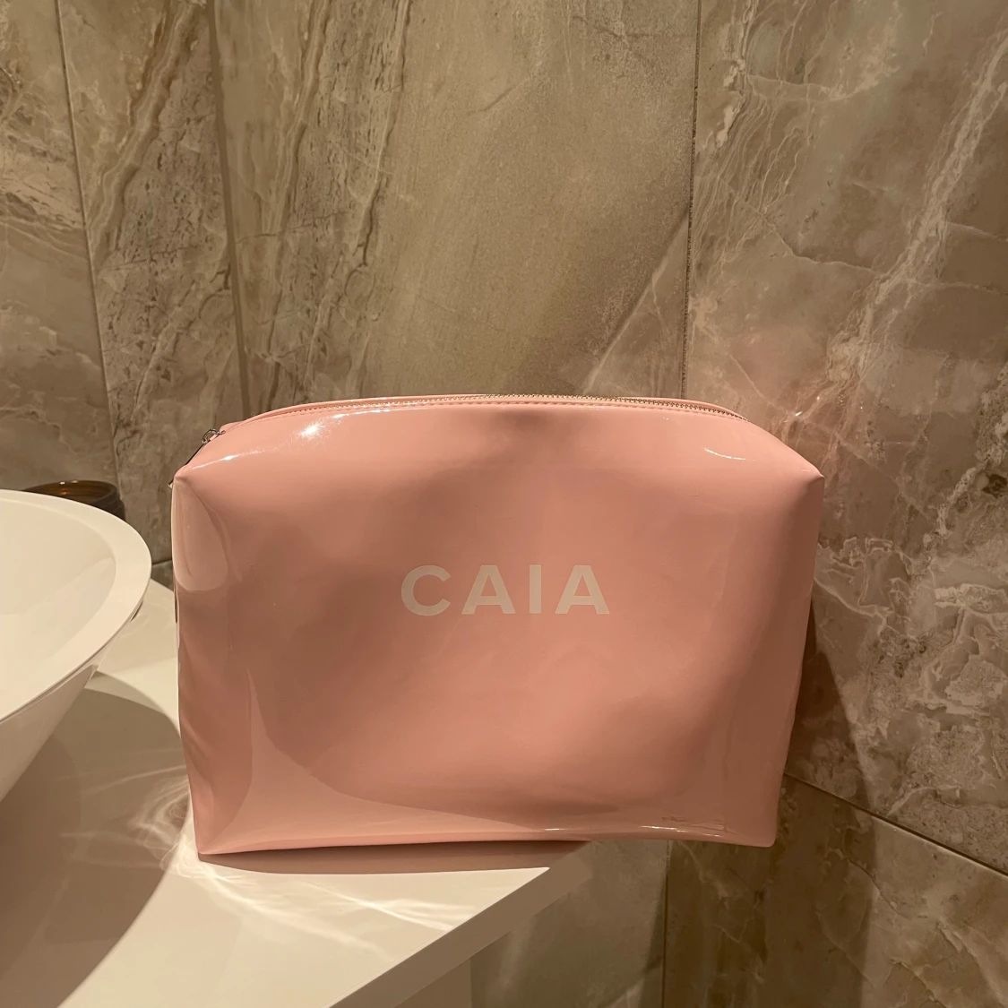 Caia necessär 