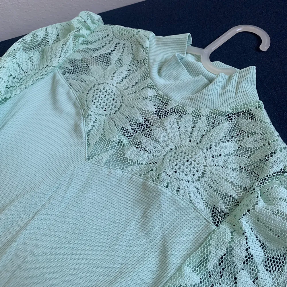  Ny klänning passar storlek xs också , mynt green. Klänningar.