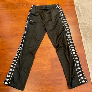 Kappa joggers - Joggers från kappa i storlek M, knappt använda. 