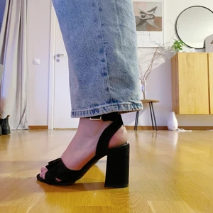 Klackskor - Svarta klackar i storlek 39💜 True to size, sparsamt använda🌸