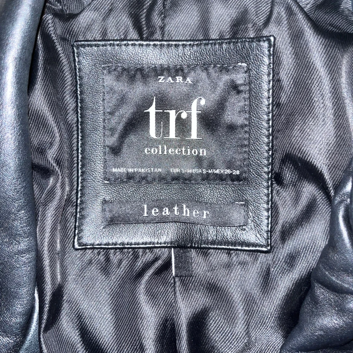 Svart skinnjacka - 90