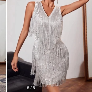 20tals klänning  - Fransklänning från Shein i storlek M (ganska liten i storlek). Använd en gång 