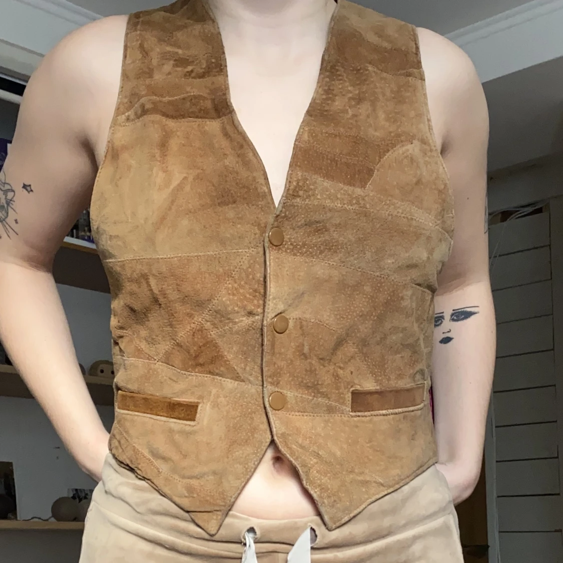 Brun mockaväst  - 90