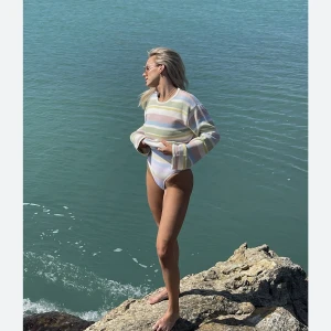 stickad tröja - flerfärgad randig tröja från lojsanwallins kollektion med NaKd storlek s