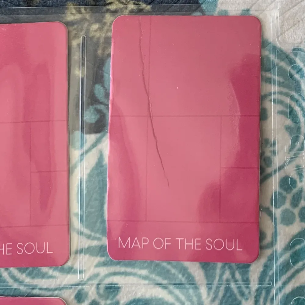 BTS MAP OF THE SOUL PHOTOCARDS🤍 ALLA KORT SÄLJS SEPARAT. RABATT VID KÖP AV FLER. Inte officiella. KONTAKTA - Vid intresse- Om du vill veta om ett specifikt kort finns kvar - Om du vill få mer bilder - Allt går att diskutera🤍. Övrigt.