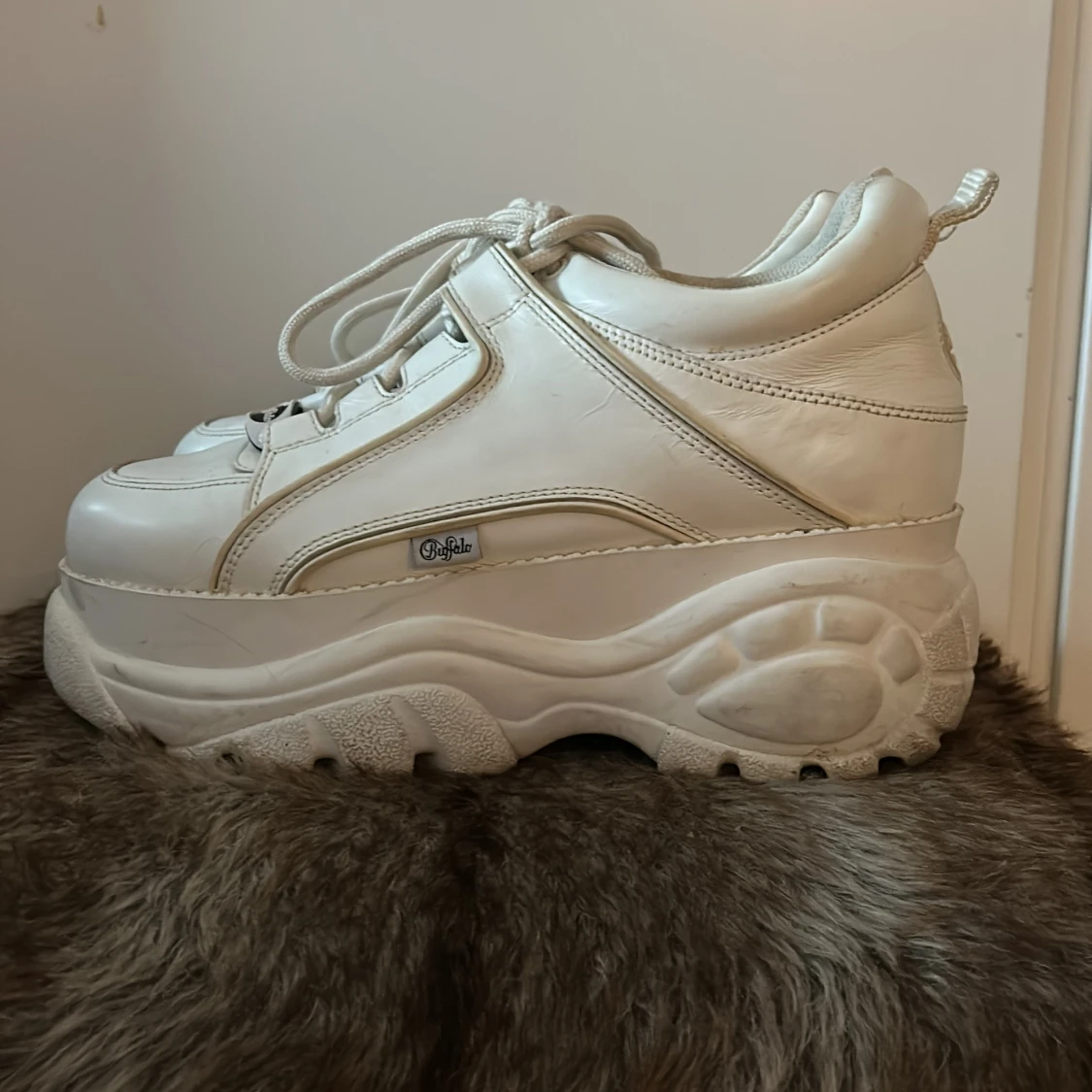 Vita buffalos platåskor