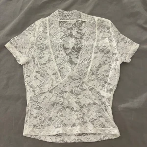 Vit spets tröja  - Superfin vit spets tröja 