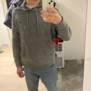 J lindberg hoodie  - Nyskick 